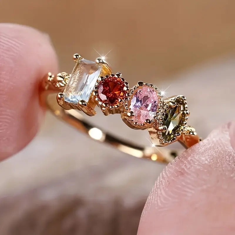 Vintage Gemstone Statement Ring – Retro-Inspired Elegance for Parties or Holidays