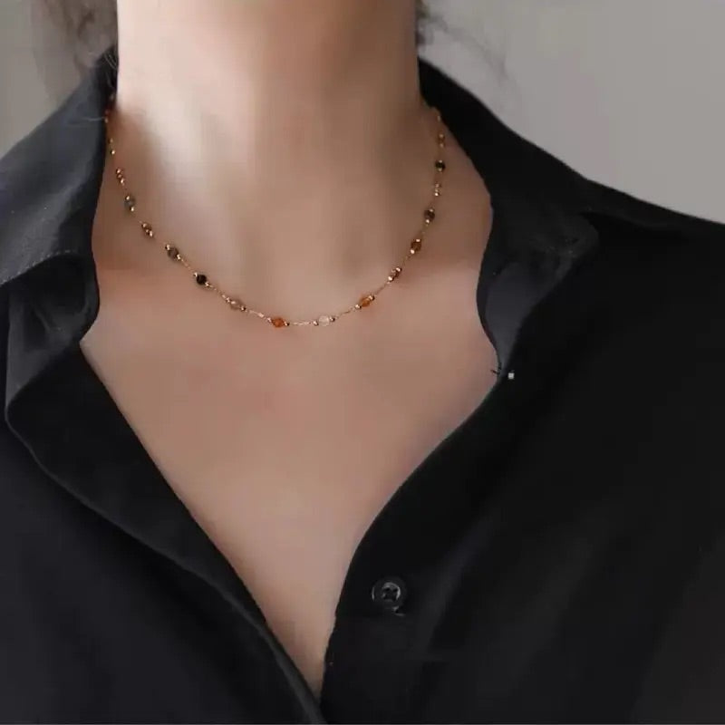 Golden Multi-Gem Beaded Necklace – Minimalist and Luxurious Piece for All-Season Style