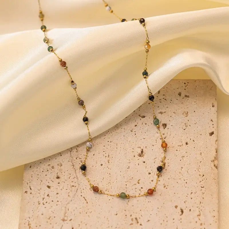 Golden Multi-Gem Beaded Necklace – Minimalist and Luxurious Piece for All-Season Style